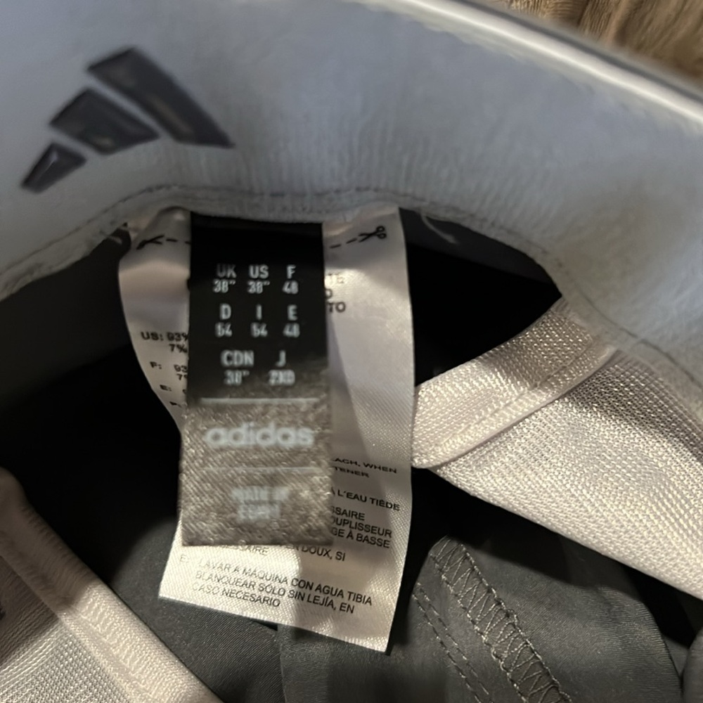 Brand New Adidas Ultimate 365 Gray Lightweight Stretch Golf Activewear Shorts! - Picture 8 of 8